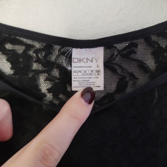 DKNY Black Lace Cropped Top Size L - Picture 4 of 5